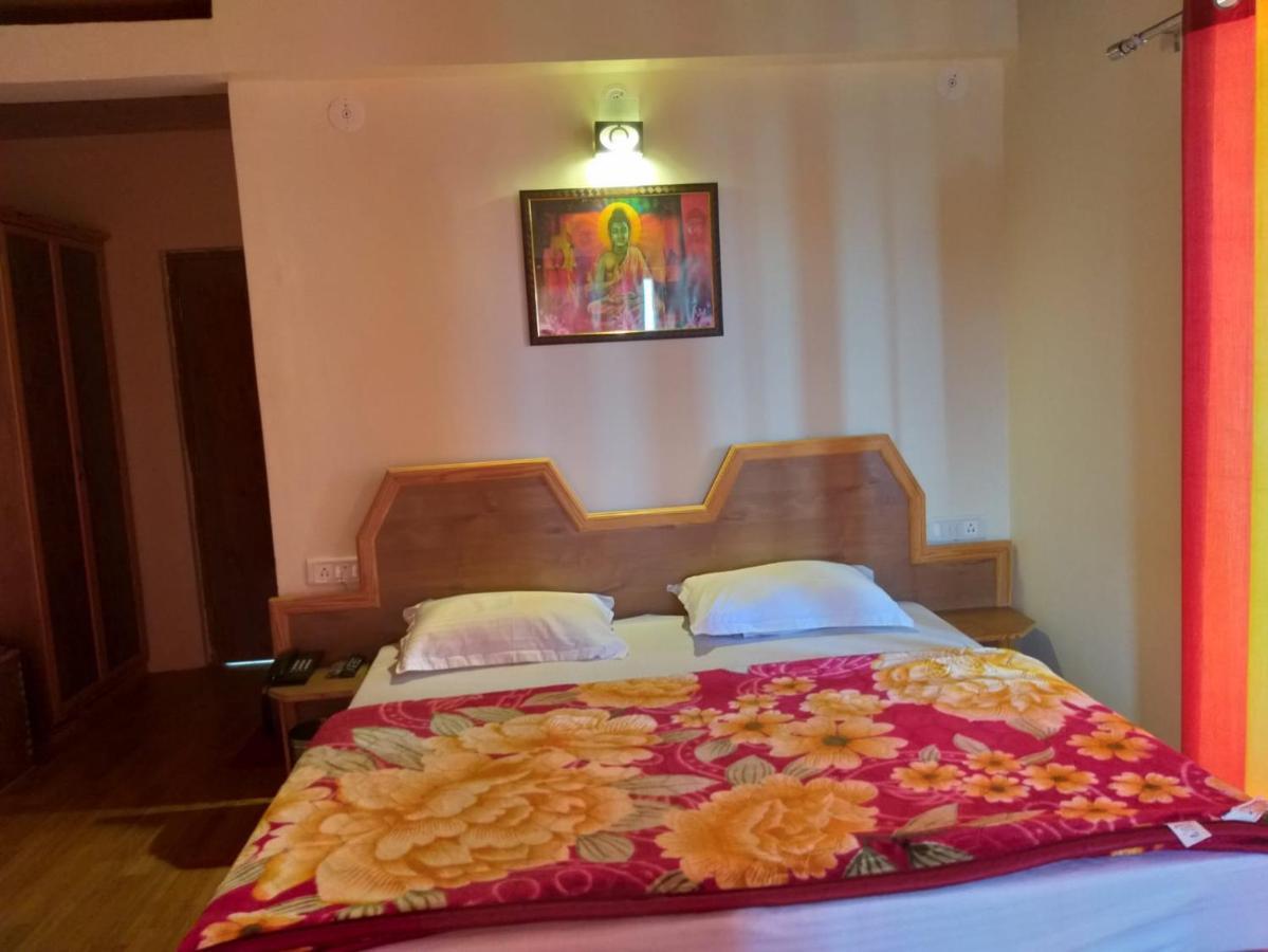 Elphinstone Inn المورا المظهر الخارجي الصورة