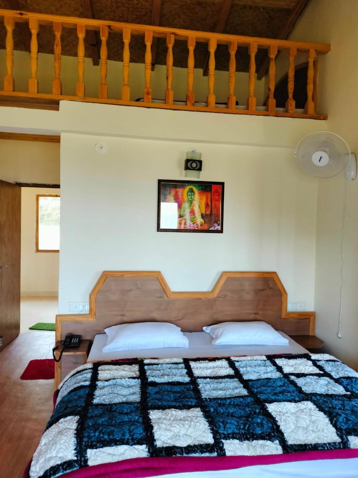 Elphinstone Inn المورا المظهر الخارجي الصورة