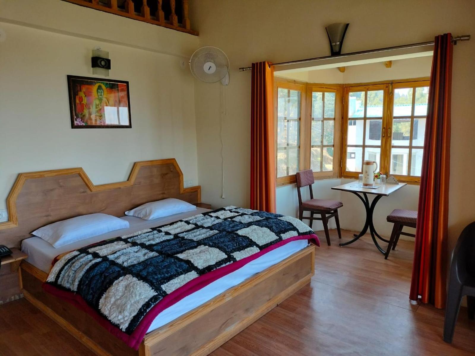 Elphinstone Inn المورا المظهر الخارجي الصورة