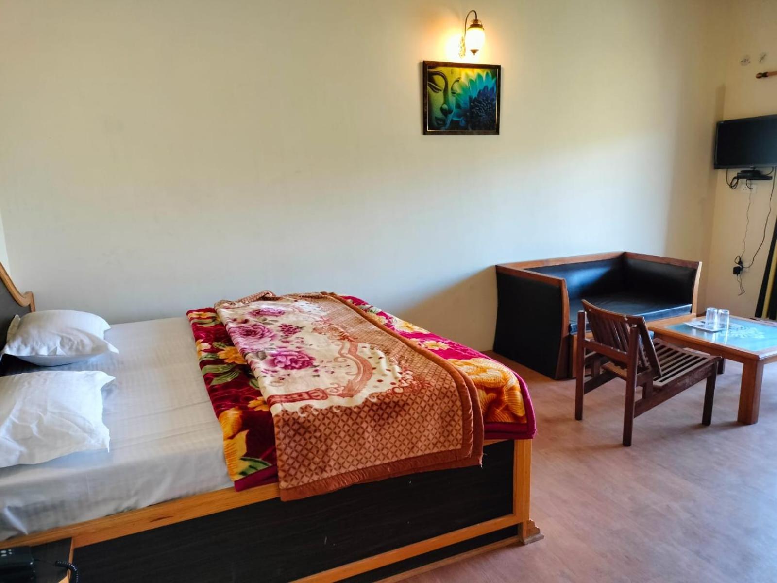 Elphinstone Inn المورا المظهر الخارجي الصورة